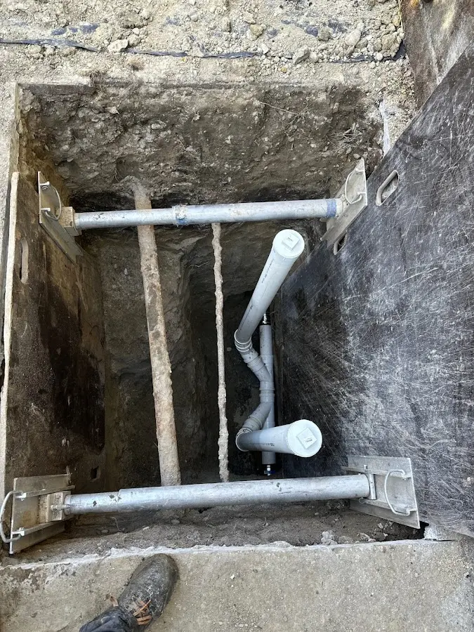 Experienced plumber completing Drain Cleaning work in Moorhead